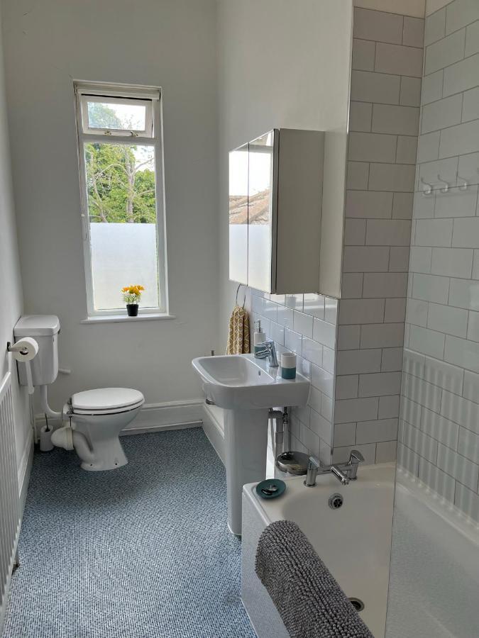 Tree Tops Apartment In Tunbridge Wells Ngoại thất bức ảnh