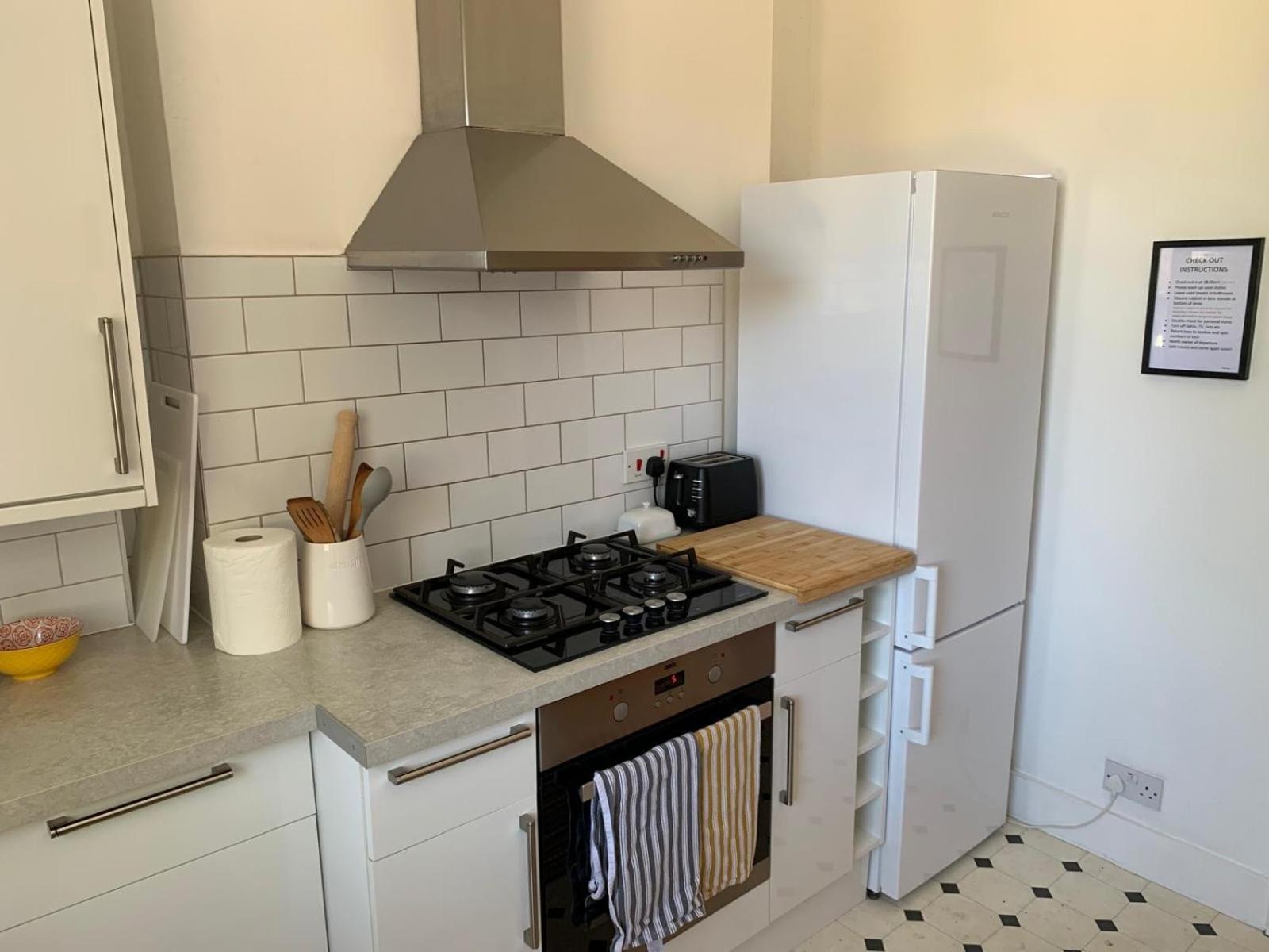 Tree Tops Apartment In Tunbridge Wells Ngoại thất bức ảnh
